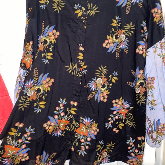 Loft Blouse - Picture 3 of 6